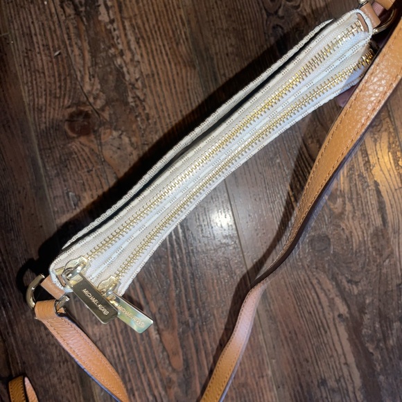 Michael Kors Crossbody Purse - Picture 4 of 4